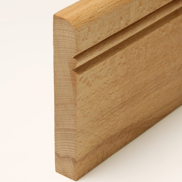 Plinthe en bois véritable profil Vieux Rhin 120mm hêtre huilé