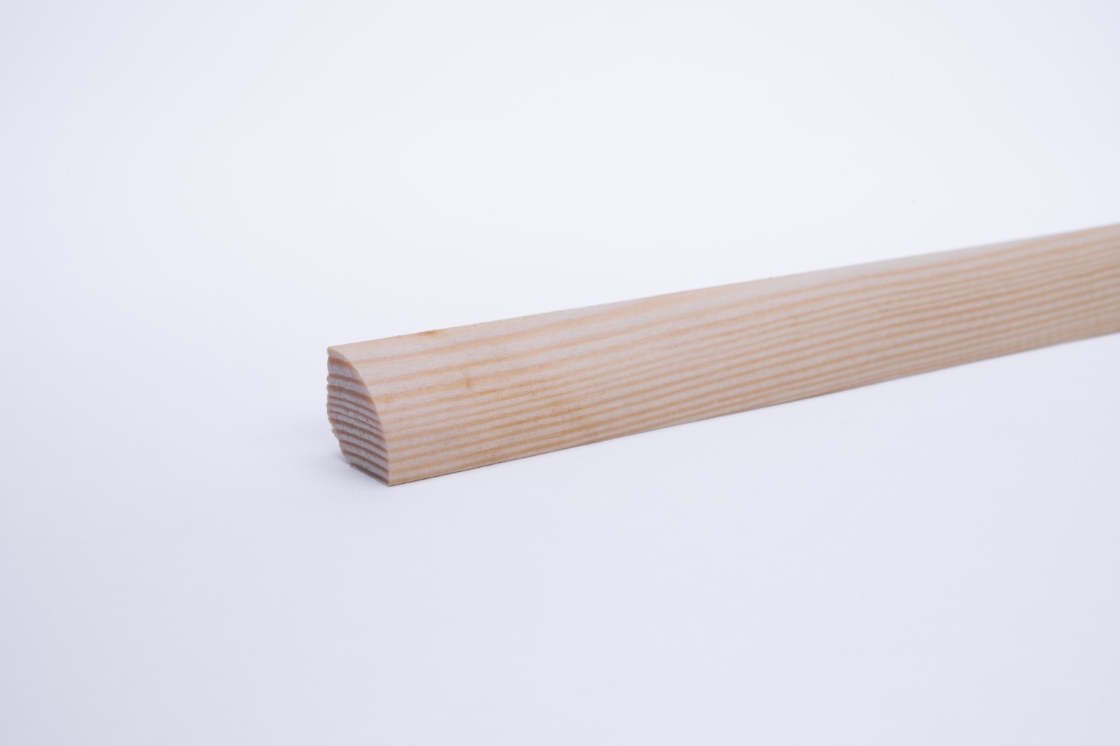 Plinthe de quart de rond en noyau Véritable bois pin naturel