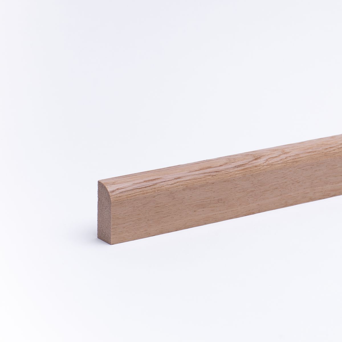 30 m Plinthe en bois véritable avec arrondi bord avant 35 x 15 mm chêne laqué