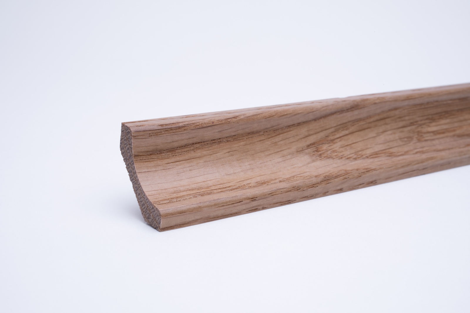Plinthe de gorge creuse en Véritable bois chêne laqué