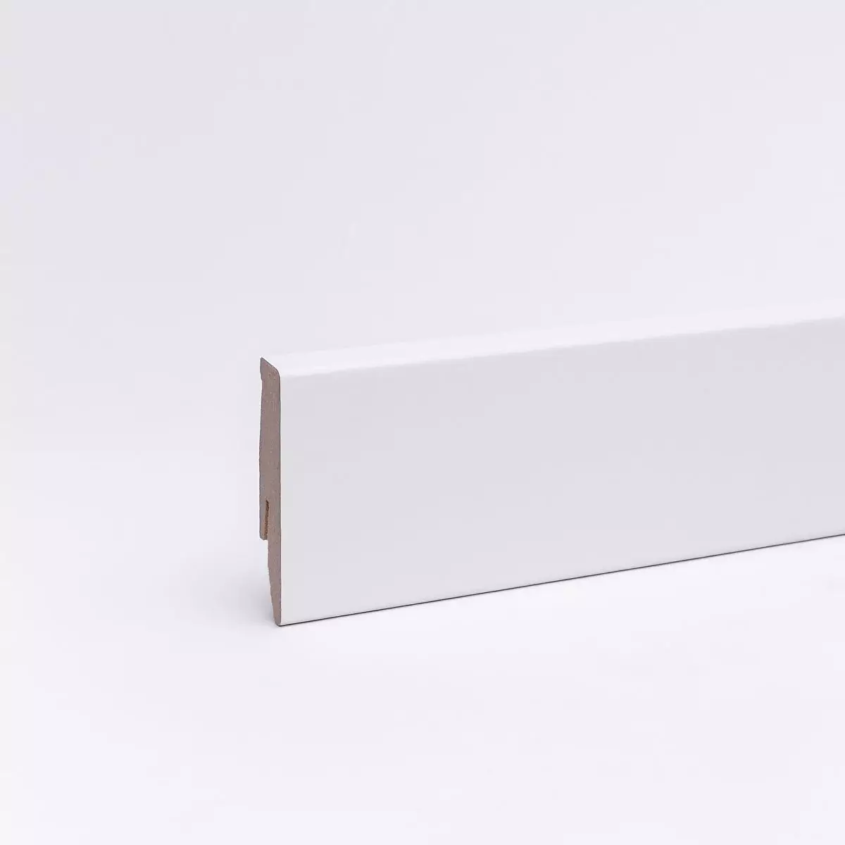 Furnier-Sockelleiste 60 mm deckend weiß lackiert
