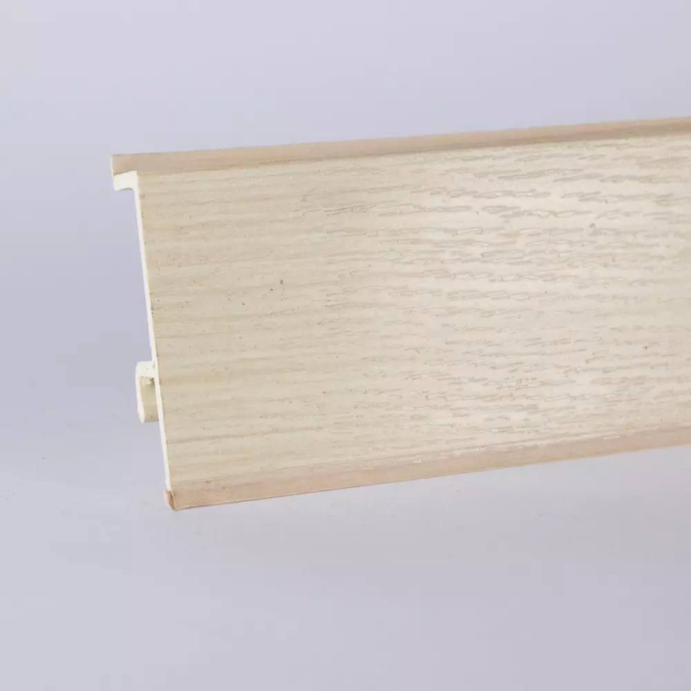 Kunststoff Sockelleiste 20 x 64 x 2.500 - Ahorn