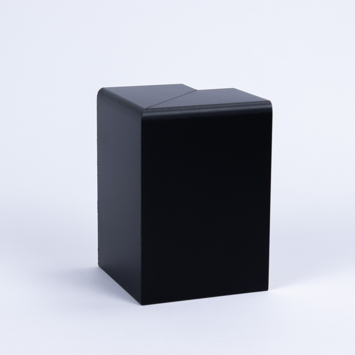 Angle extérieur  pour habillage tuyau de chauffage 120 mm noir