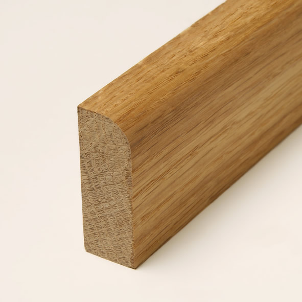 Plinthe en bois véritable avec arrondi bord avant 120mm chêne huilé