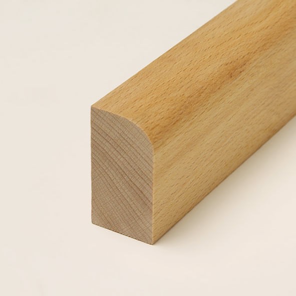 Plinthe en bois véritable avec arrondi bord avant 40 mm hêtre huilé