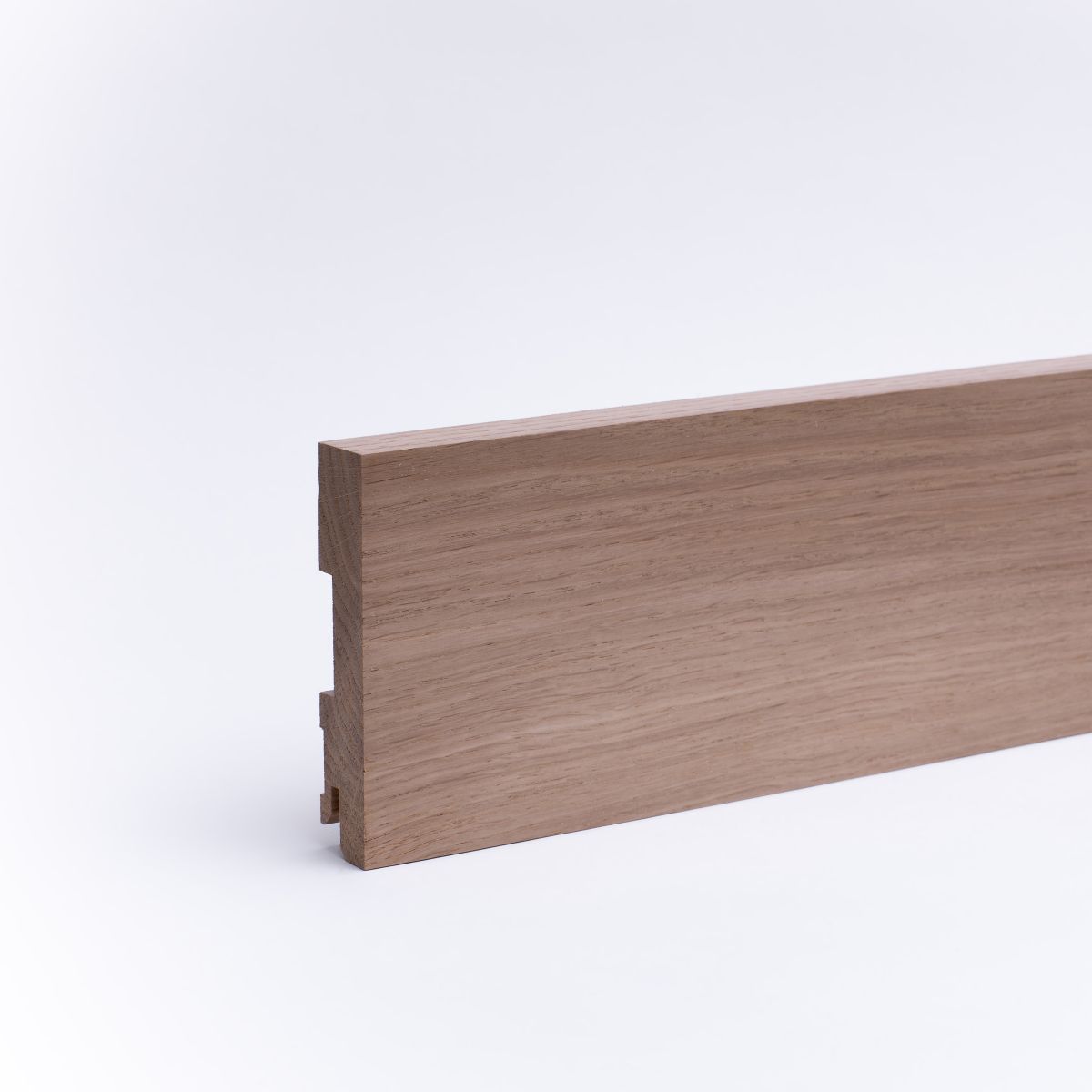 Plinthe en bois véritable carré 120mm chêne laqué