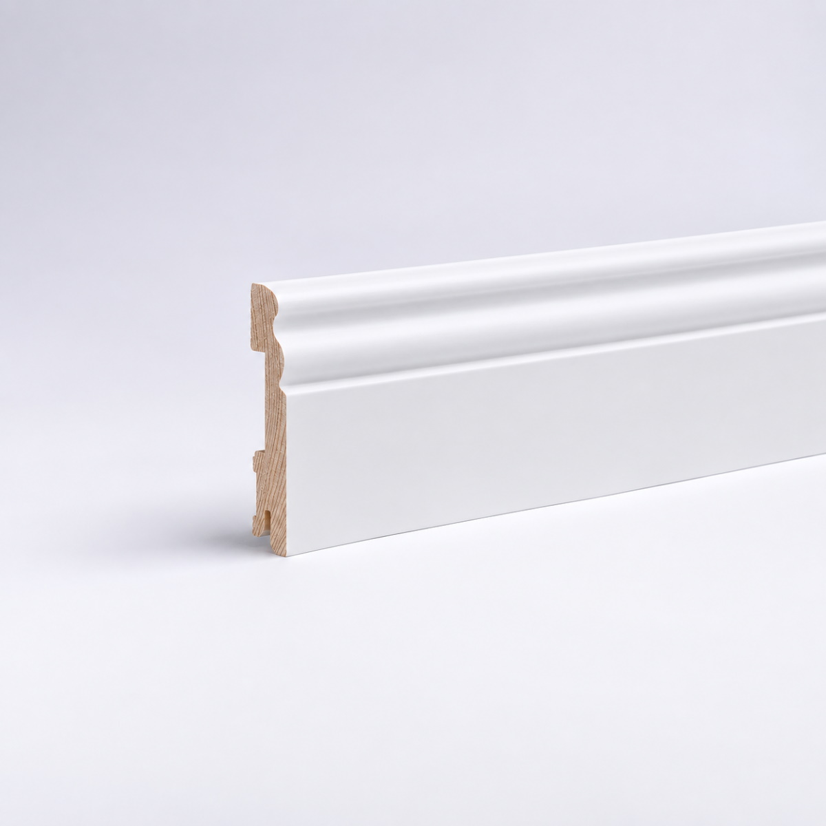 Rodapié de madera maciza 80 x 15 mm perfil Berlin, lacado blanco opaco RAL 9010