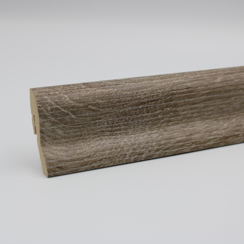 Plinthe aspect bois 40 mm chêne antik
