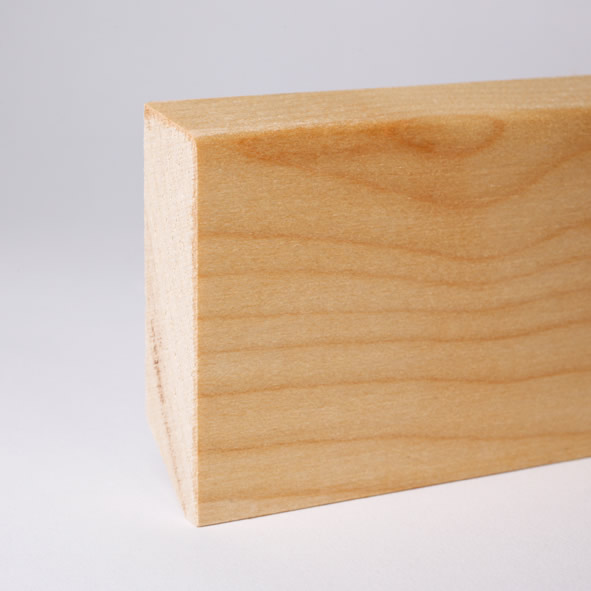 Plinthe en bois véritable avec à bord biseauté 40 mm  érable huilé
