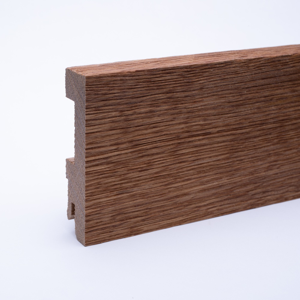 Plinthe en bois véritable carré 80mm chêne huilé