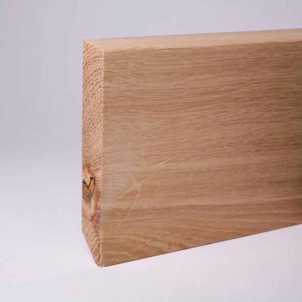 Plinthe en bois véritable avec à bord biseauté 120mm chêne naturel
