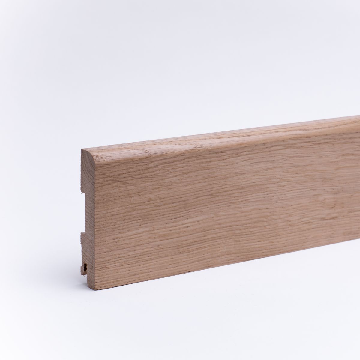 Plinthe en bois véritable avec arrondi bord avant 120mm chêne laqué