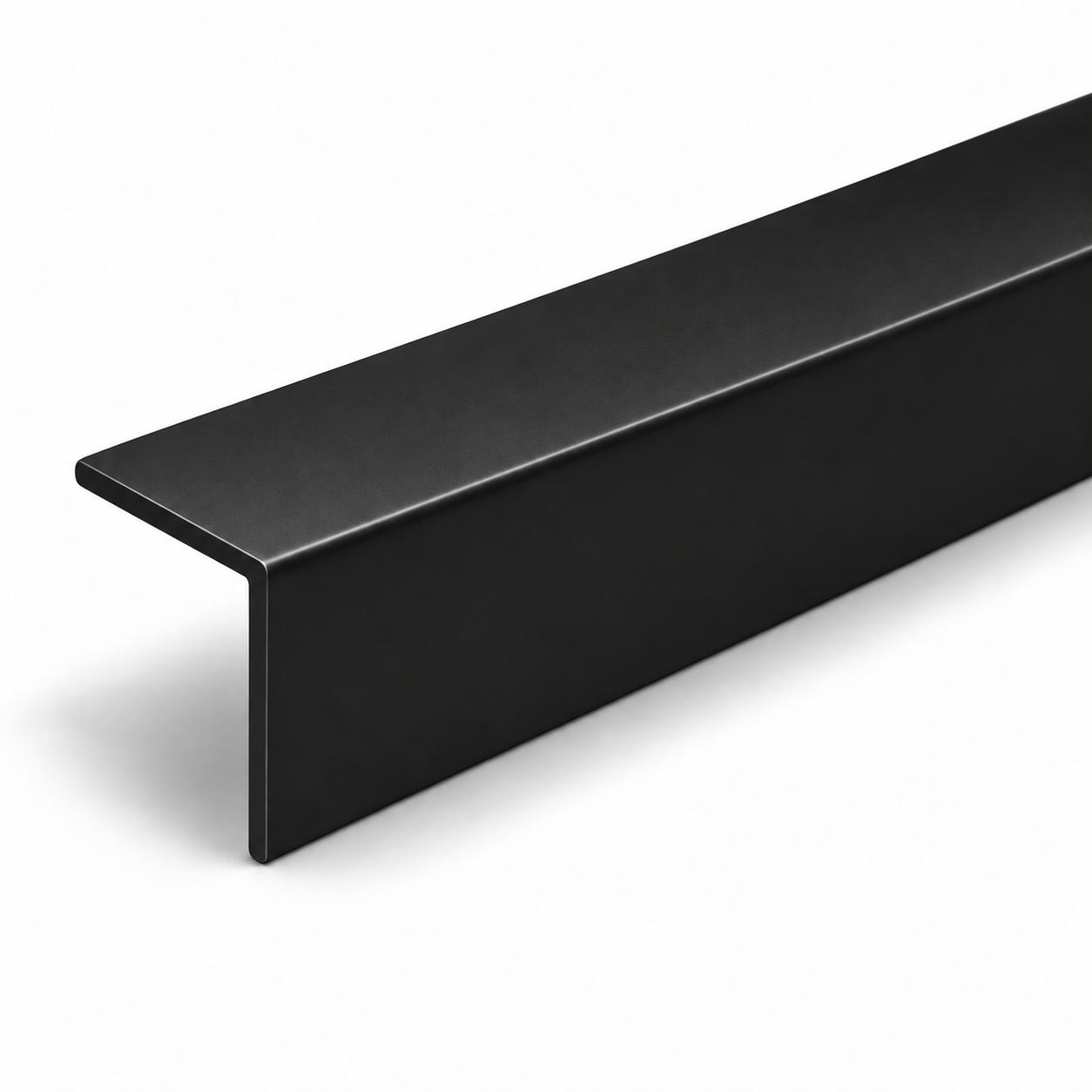 Cornière de protection d'angle 40 x 40 x 2 500 mm, PVC noir