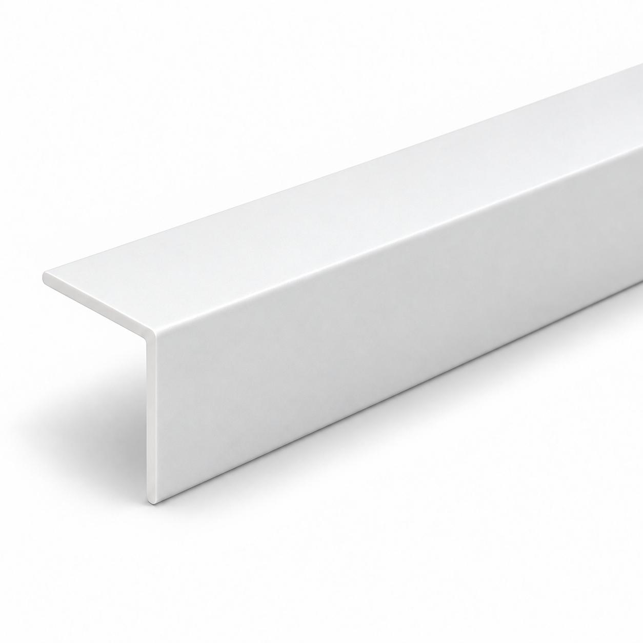 Cornière de protection d'angle 30 x 30 x 2 500 mm, PVC blanc