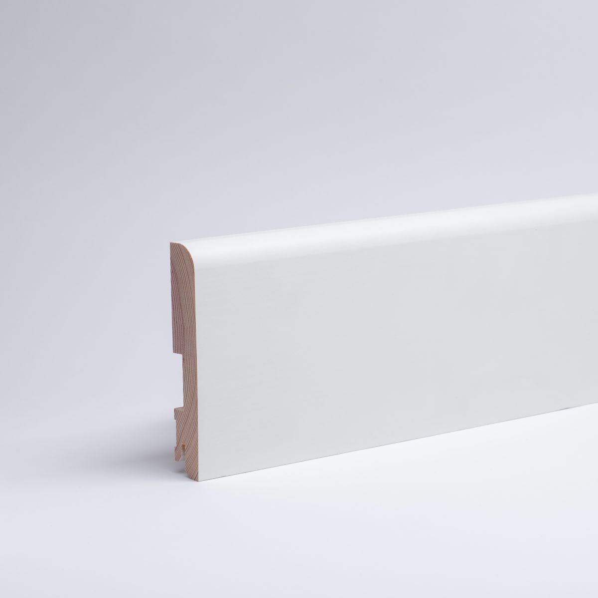 Plinthe en bois véritable avec arrondi bord avant 120 mm opaque blanc laqué RAL 9010