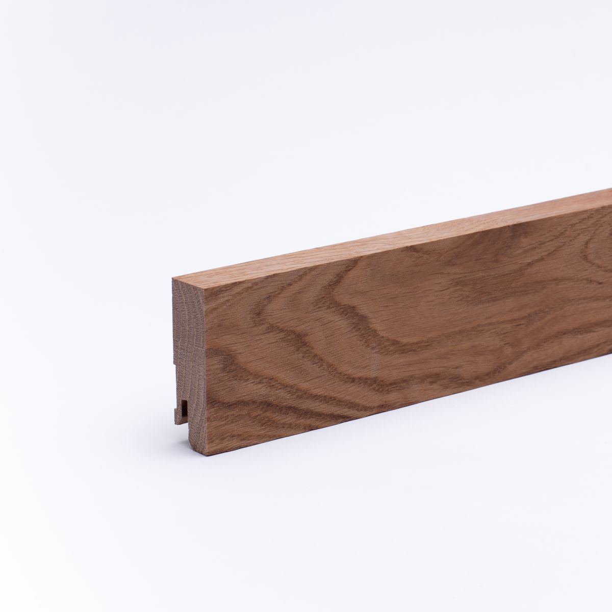 Plinthe en bois véritable carré 60 mm chêne huilé