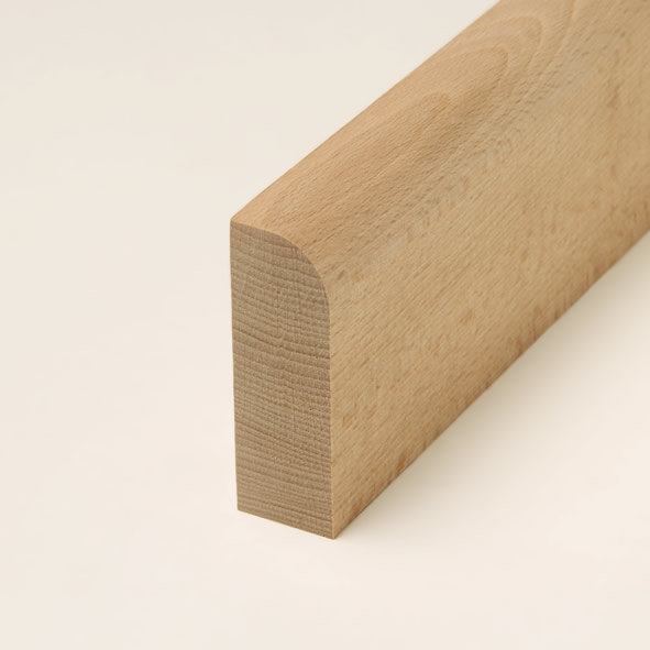 Plinthe en bois véritable avec arrondi bord avant 80mm hêtre naturel