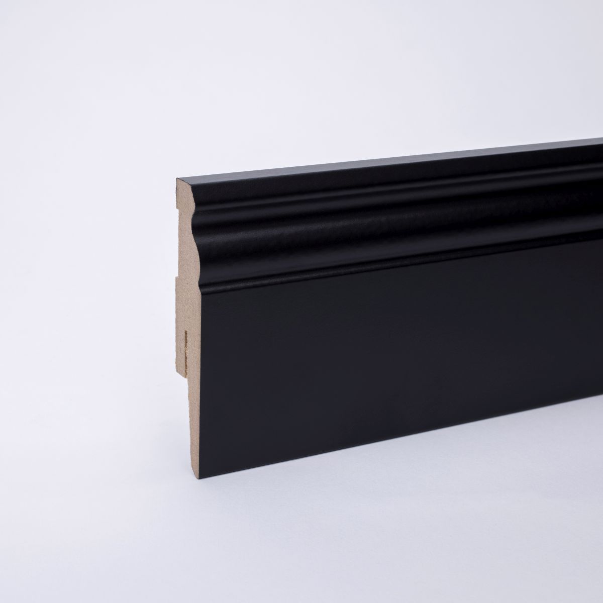 Plinthes avec doucine en MDF 80 mm noir