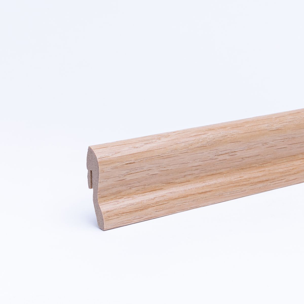 Plinthe plaquée 40 mm chêne laqué