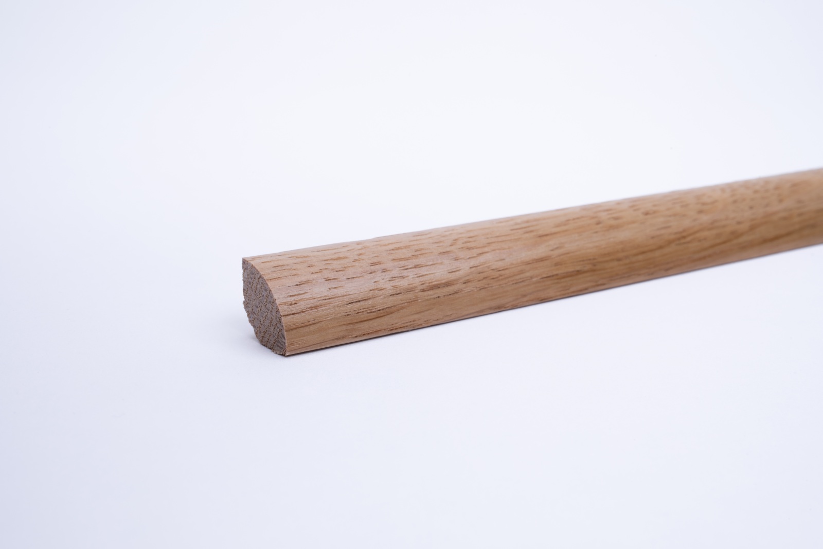 Plinthe de quart de rond en noyau Véritable bois chêne laqué