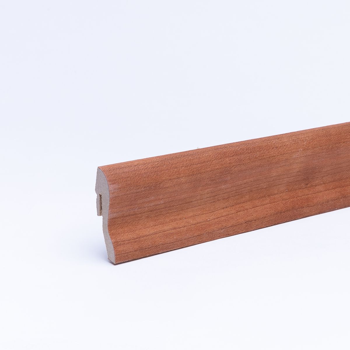Plinthe plaquée 40 mm cerisier huilé