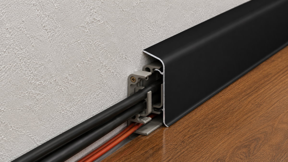 Rodapiés de metal para el montaje de cables - recubrimiento de polvo negro