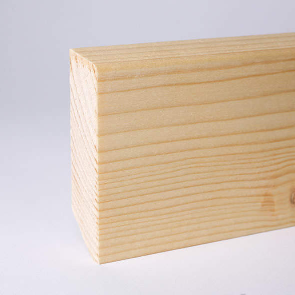 Plinthe en bois véritable avec à bord biseauté 40 mm pin huilé