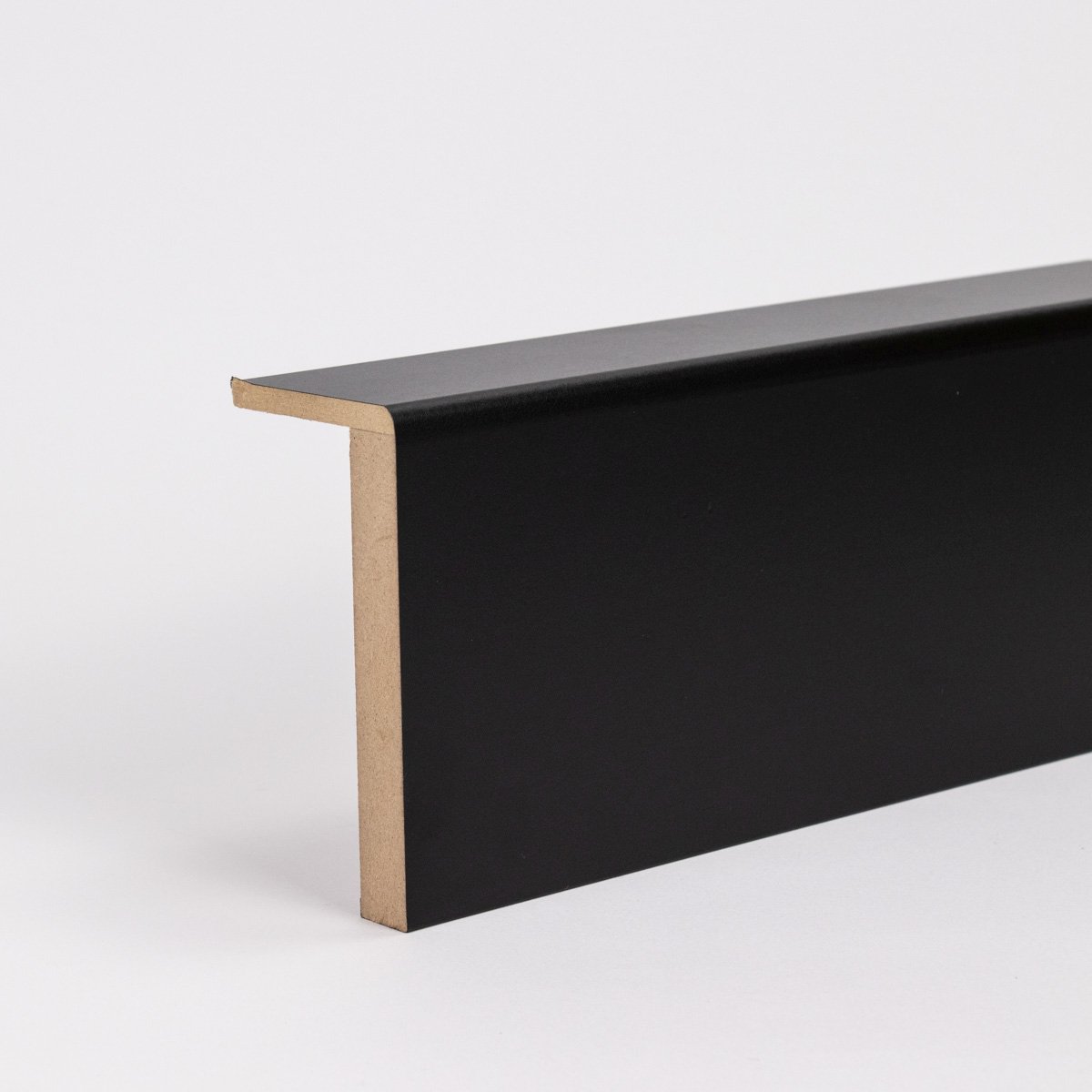 Baguette de recouvrement pour tuyaux noir 120 x 60 x 2.400 mm