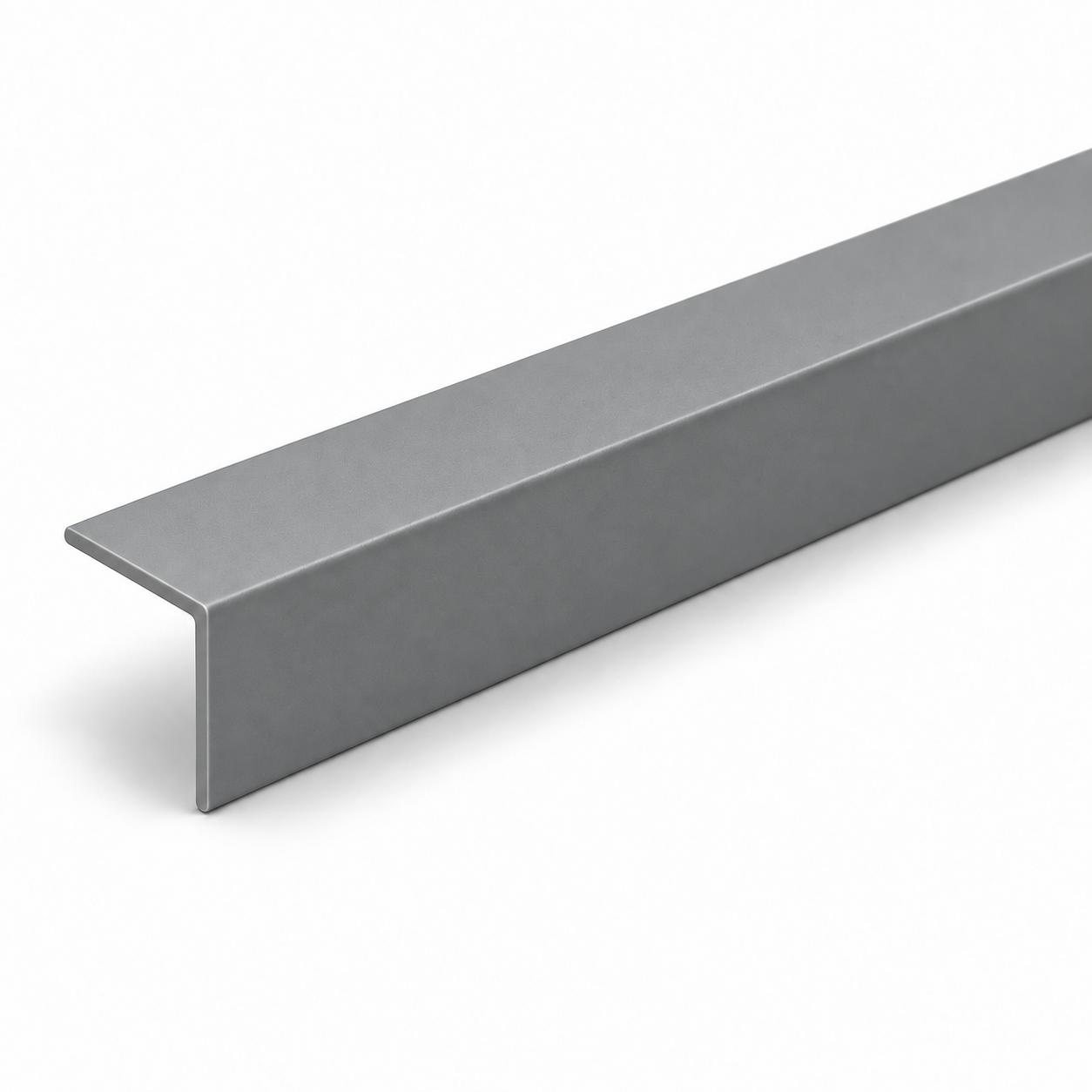 Cornière de protection d'angle 20 x 20 x 2 500 mm, PVC gris