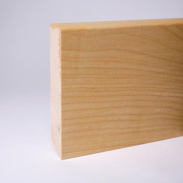 Plinthe en bois véritable avec à bord biseauté 100 mm  érable huilé