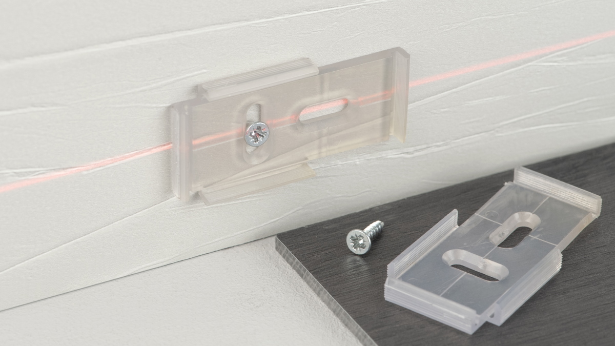 Clip de fixation pour plinthes en aluminium 353-364