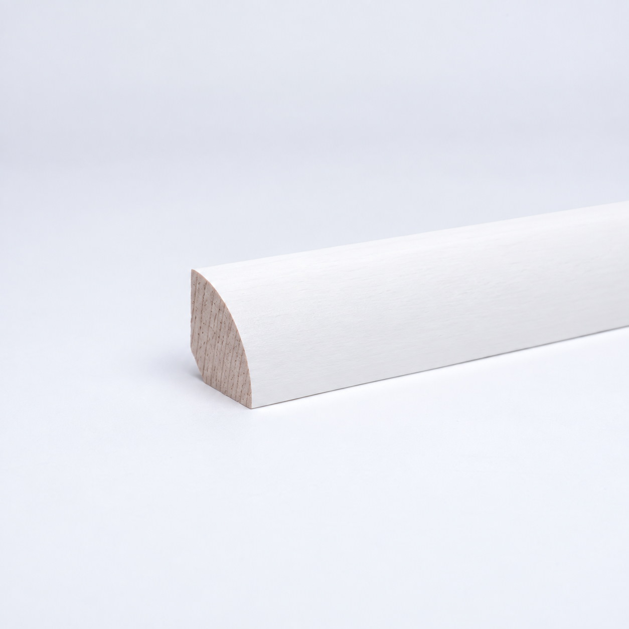 Plinthe de quart de rond en noyau Véritable bois laqué blanc RAL9016